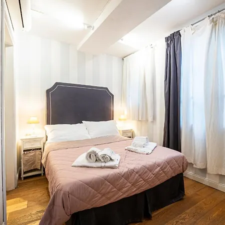 In Pz. Michelangelo: Due Con Due Bagni